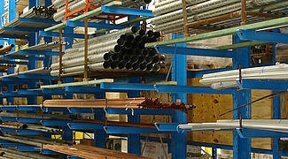 Cantilever racking for building material