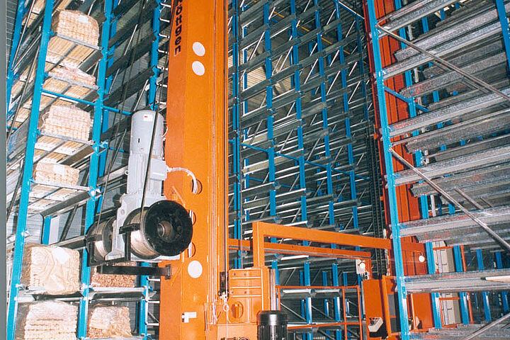 automatic warehouse, stacker crane