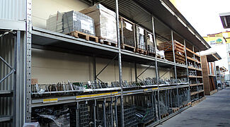 pallet racking with roof