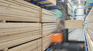 Cantilever racking for heavy loads