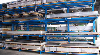 cantilever racking system for the storage of aluminium