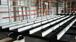 mobile cantilever racking