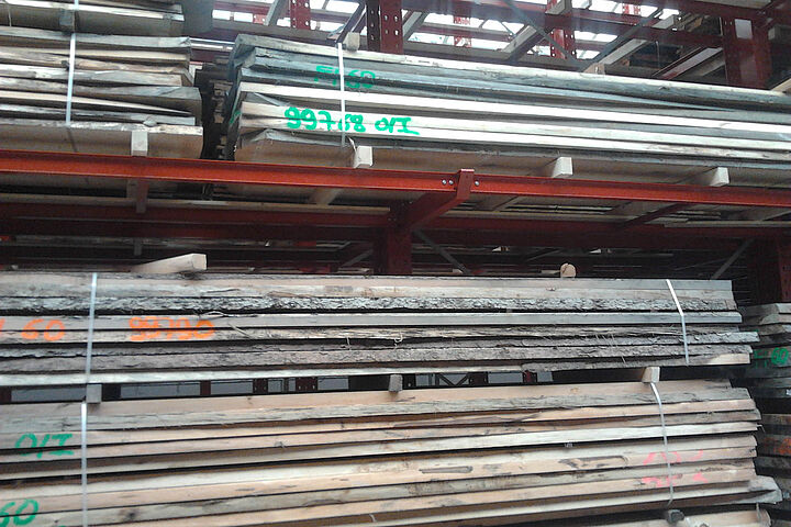 mobile cantilever racking