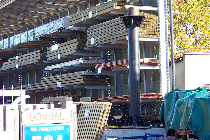 cantilever racking with roof