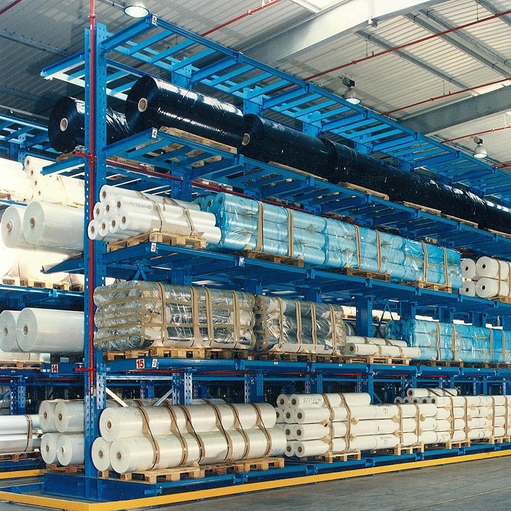 cantilever racking system for the storage of aluminium